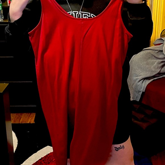 Red mini dress - Picture 2 of 3